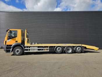 AD320S42 8x2 / WINCH / RETARDER